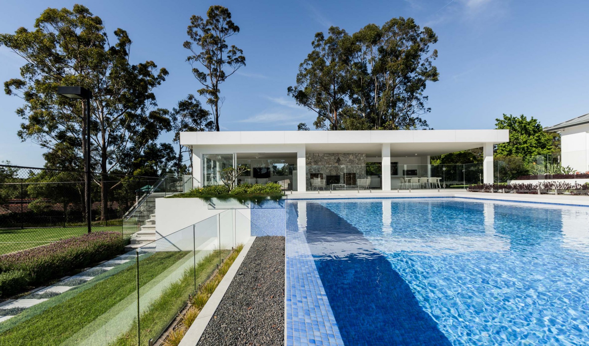 Artisan Exterior | Spanish Glass Swimming Pool Tiles & Mosaics